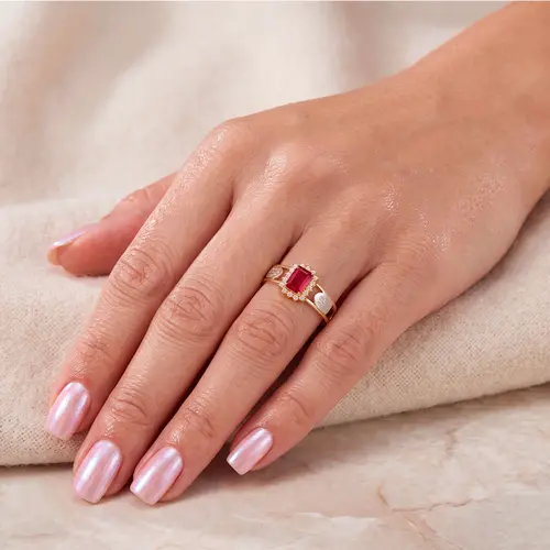 Anel de Formatura Ouro Amarelo 18K com Rubi cuso Direito