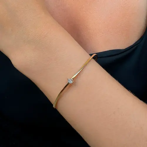 Bracelete de Ouro Amarelo com Diamante de 3 pts.