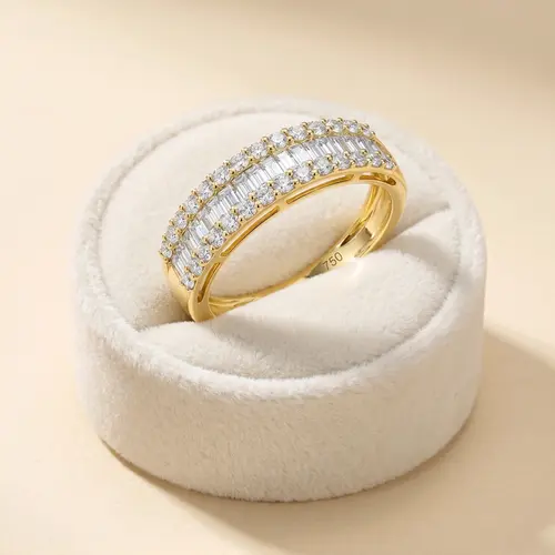 Anel Meia Aliança em Ouro Amarelo 18k com 1.0 Cts de Diamantes Lapidação Mista