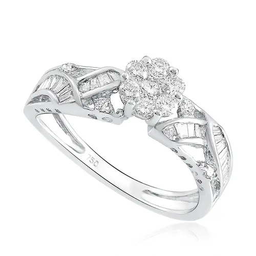 Anel Trabalhado de Ouro Branco com Diamantes Totalizando 58 Pts.