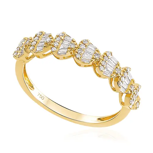 Meia Aliança de Ouro Amarelo com Diamantes totalizando 35 Pts.