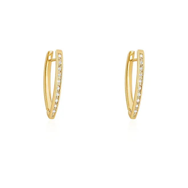 Par de Brincos Trabalhado  de Ouro Amarelo com Diamantes totalizando 20 Pts.
