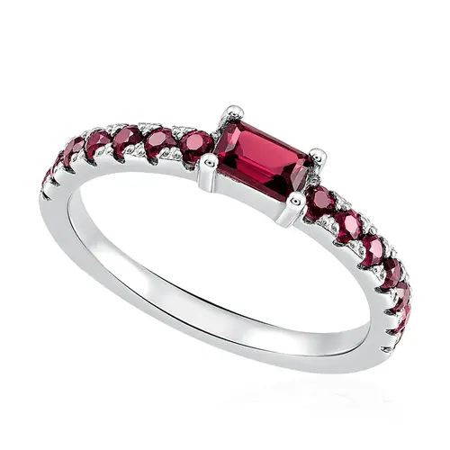 Conjunto de Anel e Par de Brincos Argola com Turmalinas Rosas.