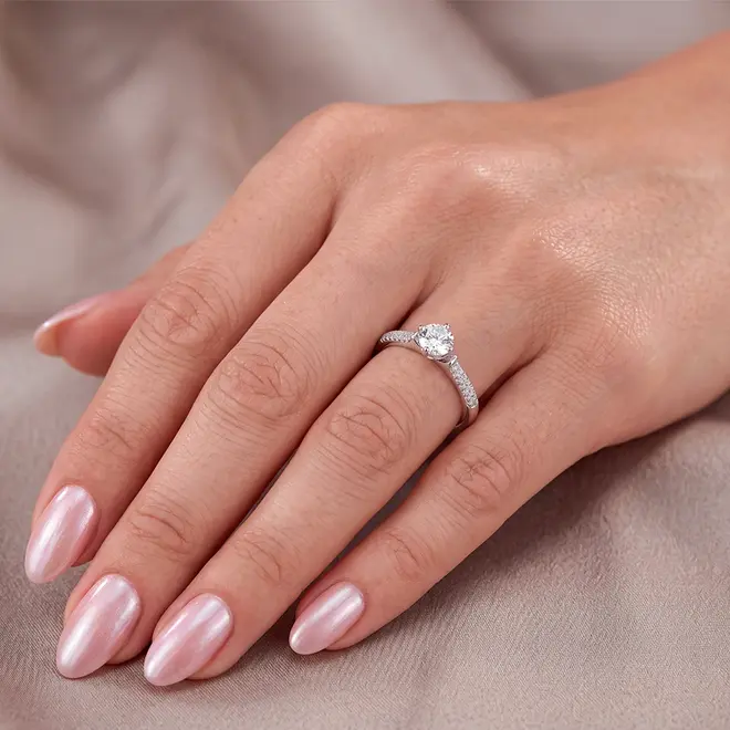 Anel de Prata com Cristais e Moissanite . 124254