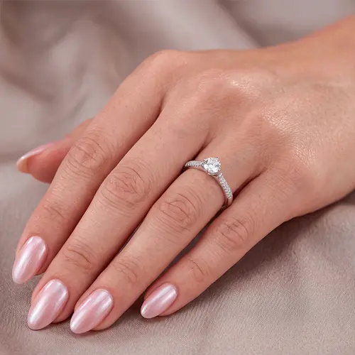 Anel de Prata com Cristais e Moissanite . 124254