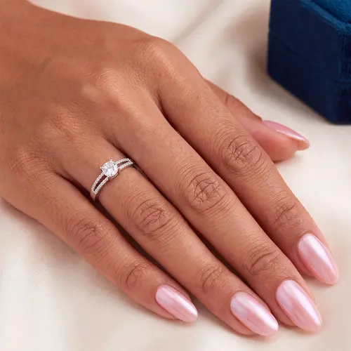 Anel de Prata com Cristais e Moissanite . 124256