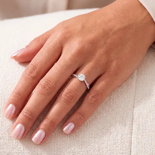 Anel de Prata com Cristais e Moissanite . 124258
