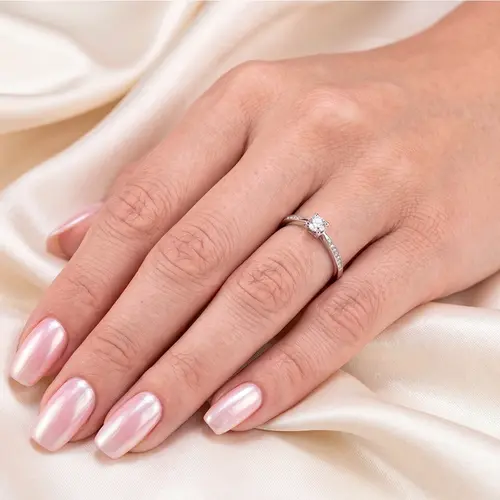 Anel de Prata com Cristais e Moissanite . 124261
