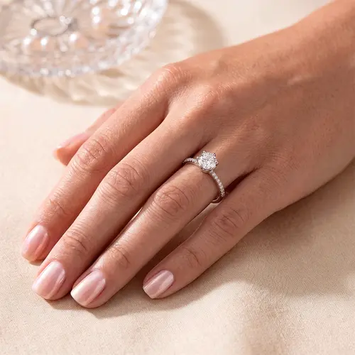 Anel de Prata com Cristais e Moissanite . 124269