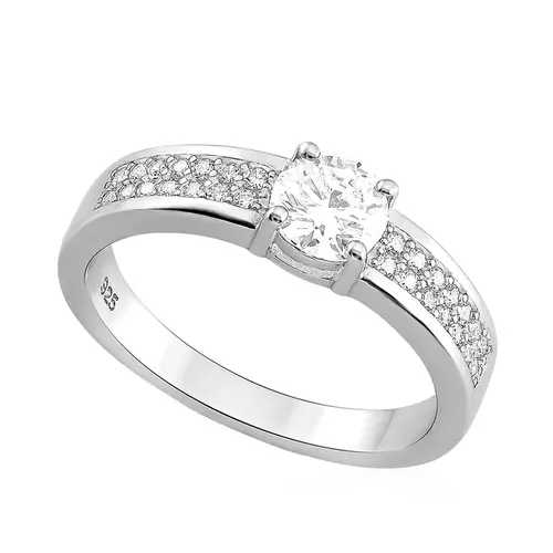Anel de Prata com Cristais e Moissanite .