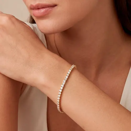 Pulseira Riviera cravação invisivel com 7,40 Cts de diamates, ouro amarelo