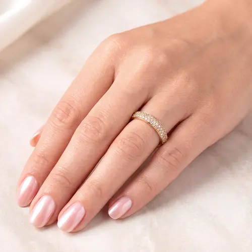 Anel Pavê com Diamantes 61 Pts em Ouro Amarelo 18K