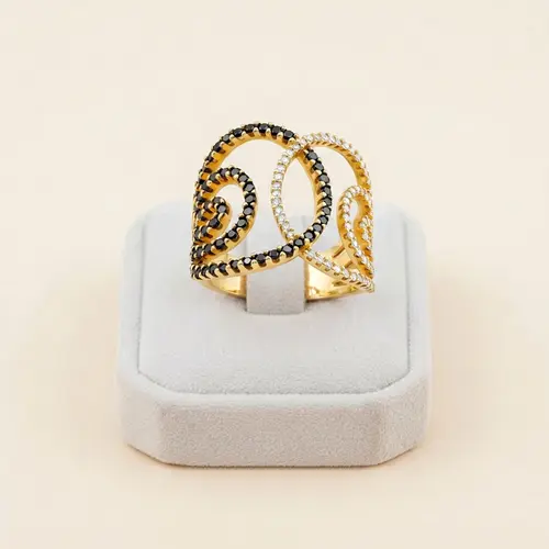 Anel Vazado de Ouro Amarelo com Diamantes Negros e Diamantes