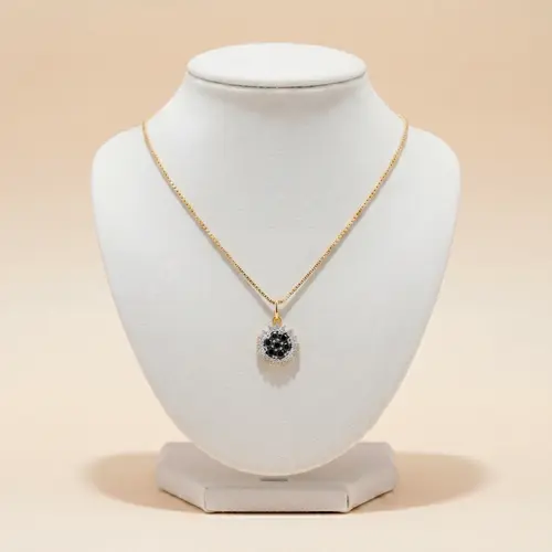 Pingente Chuveiro de Ouro Amarelo 18K com Diamantes Negros e Diamantes