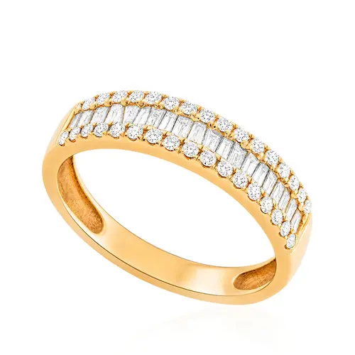Meia Aliança Ouro Amarelo 18K com Diamantes Baguetes e Brilhantes totalizando 1,0 Cts.
