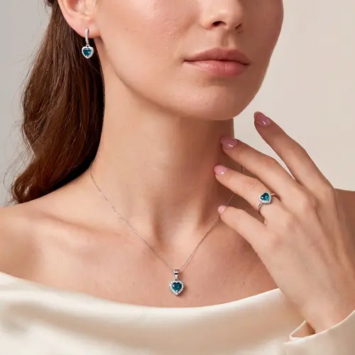 Conjunto Par de Brincos, Pingente e Anel de Prata com Cristais e Topázio London Blue 124451