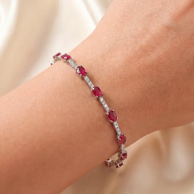Pulseira de Prata com Cristais e 15 Rubis.