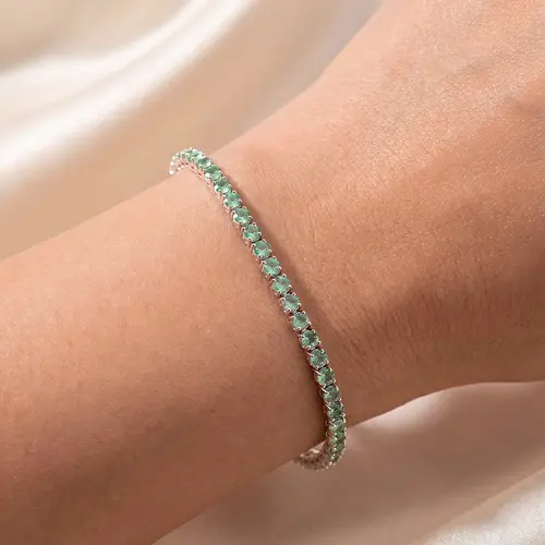 Pulseira de Prata com 50 Esmeraldas Colombianas Totalizando 12,50 Cts.