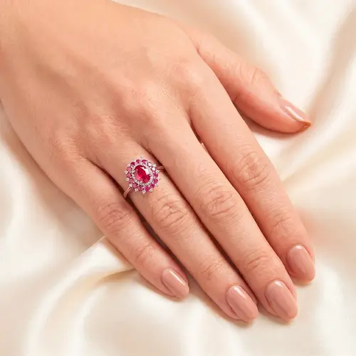 Anel de Prata com Safiras Rosa, Diamantes e Rubi.