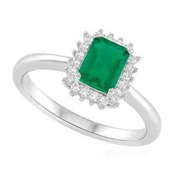 Anel de Prata com Diamantes e Esmeralda Central.