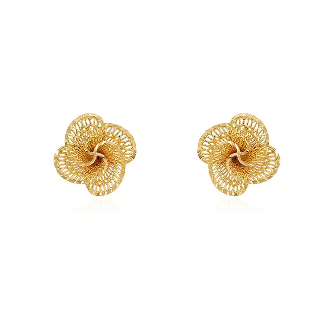 Par de Brincos Flor Vazada de Ouro Amarelo