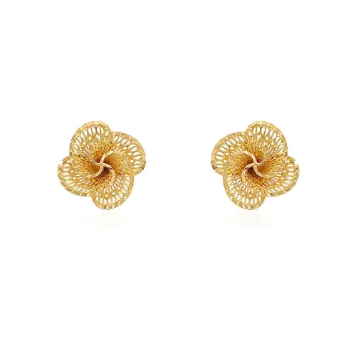 Par de Brincos Flor Vazada de Ouro Amarelo
