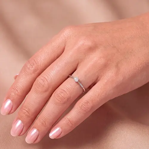 Anel Solitário de Ouro Branco com Diamante de 10 Pts. 124900