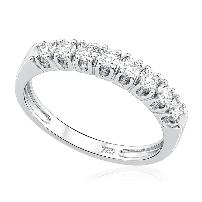 Meia Aliança de Ouro Branco com 8 Diamantes totalizando 50 Pts.