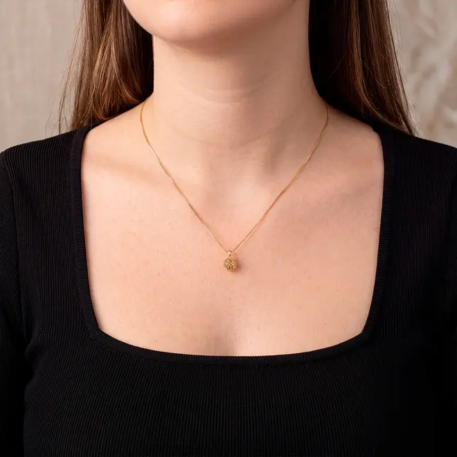 Pingente Bola Vazada em Ouro Amarelo 18K