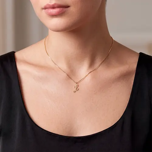 Pingente de Ouro com Letra L- efeito acetinado