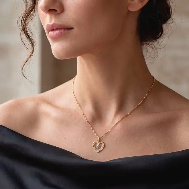 Pingente Coração vazado em Ouro Amarelo 18K