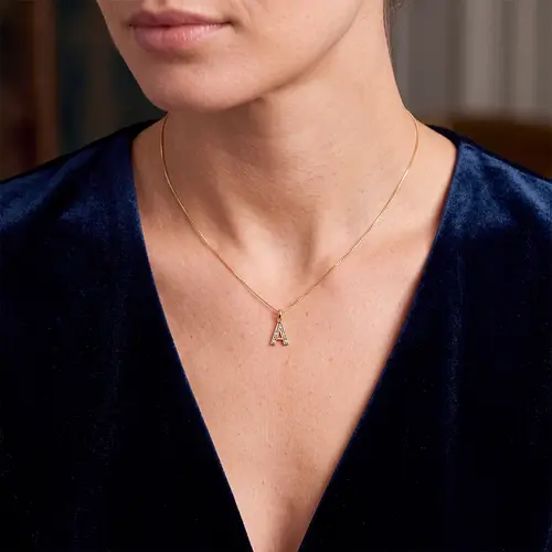 Pingente Letra "A" em Ouro Amarelo 18K com Diamantes