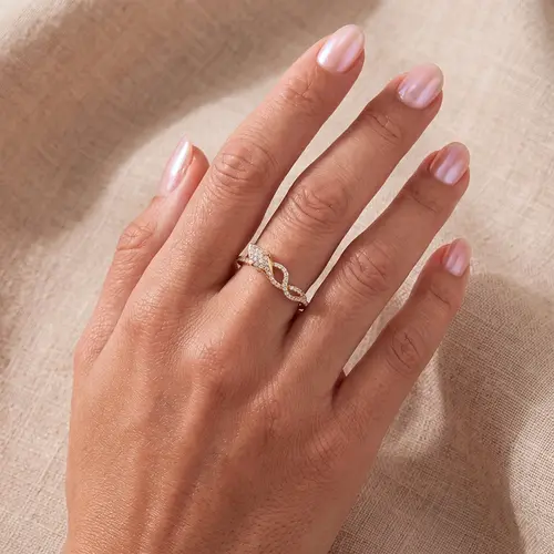Anel Serpente de Ouro Amarelo 18K com Diamantes