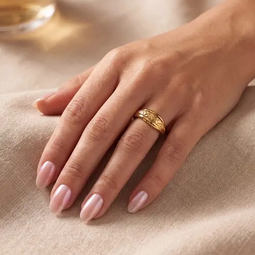 Anel Trabalhado em Ouro Amarelo 18K