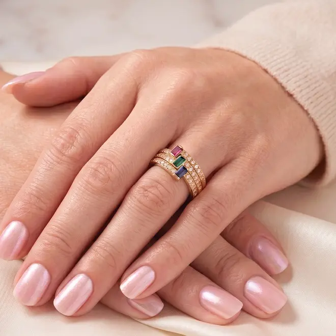 Anel Trabalhado em Ouro Amarelo 18K com Safira, Rubi, Esmeralda e Diamantes
