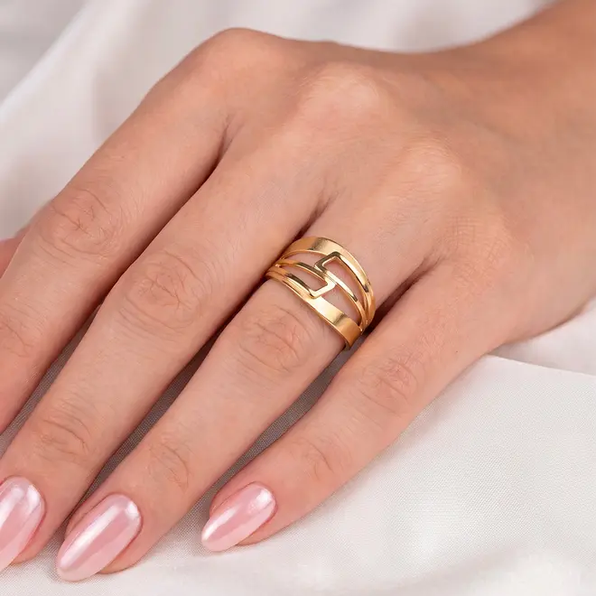 Anel Vazado em Ouro Amarelo 18K