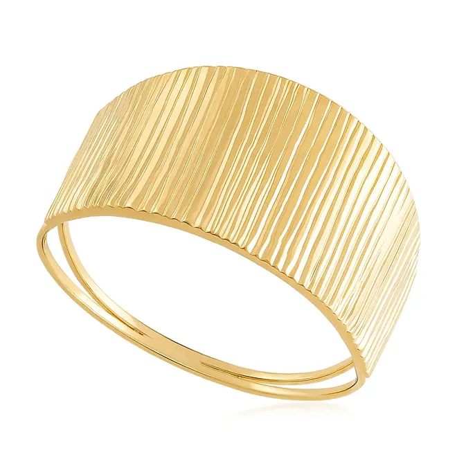 Anel Chapa Detalhada em Ouro Amarelo 18K