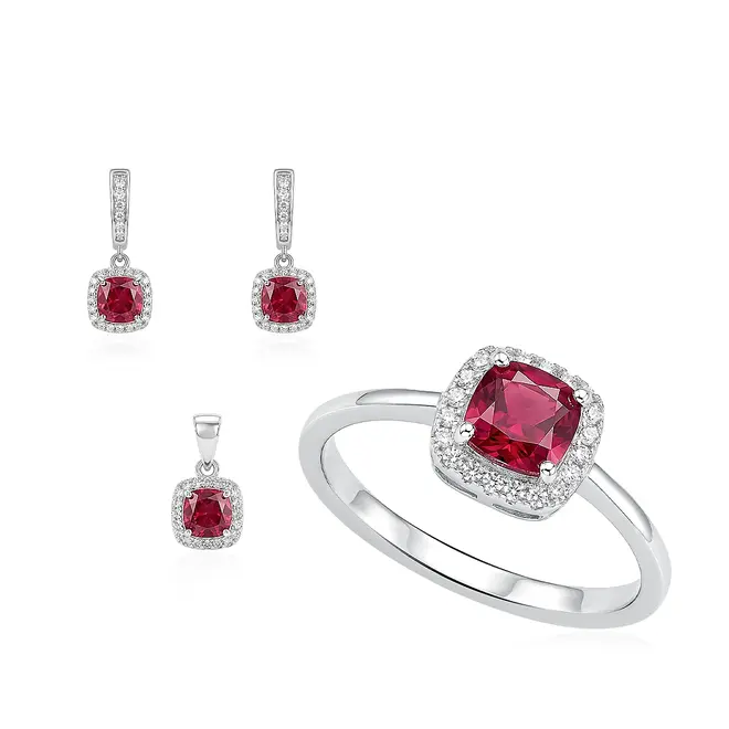 Conjunto Par de Brincos, Pingente e Anel de Prata com Rubis. 125184