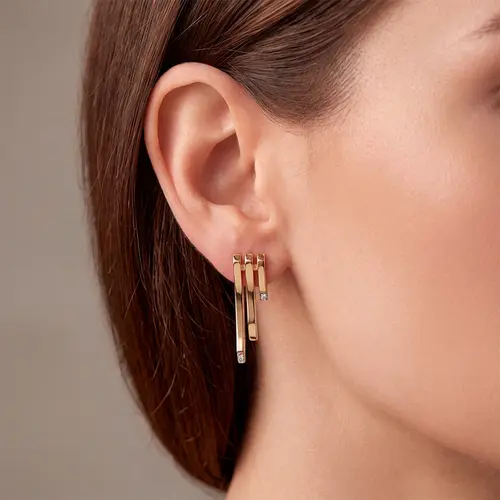 Par de Brincos Geometric de Ouro Amarelo com Diamantes