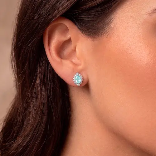 Par de Brincos de Ouro Branco com 28 Diamantes e Turmalina Paraiba 1,82 Cts.