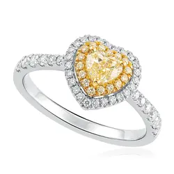Anel coração trabalhado em Ouro Branco com Diamantes Totalizando 1,0 Cts.