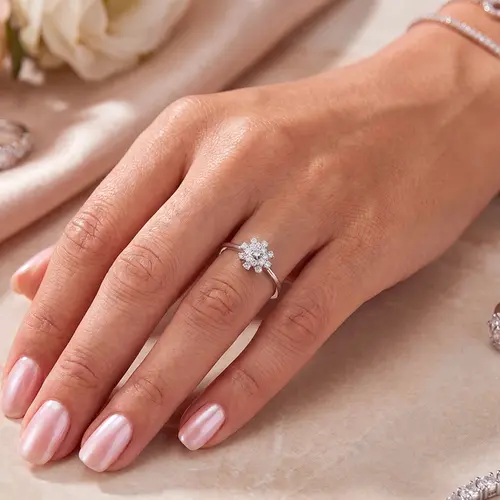 Anel Chuveiro Ouro Branco com Diamantes