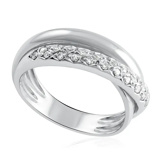 Anel Trabalhado de Ouro Branco com 21 Diamantes.