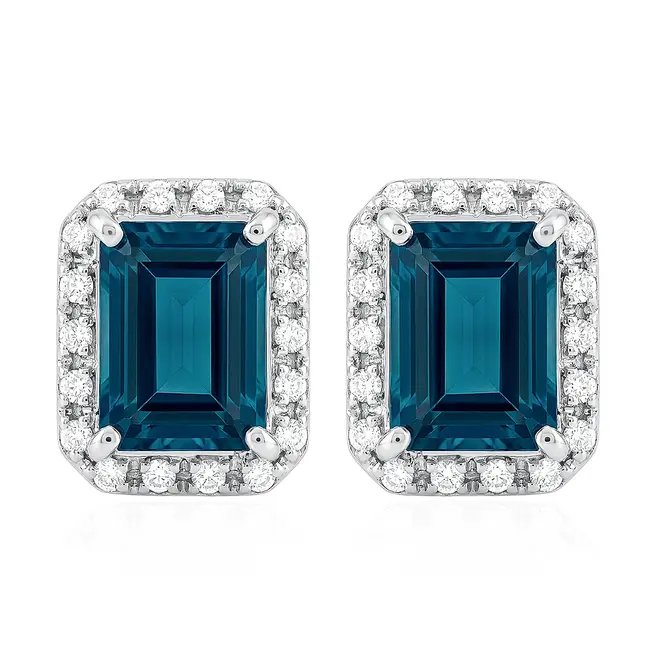 Par de Brincos de Ouro Branco com Diamantes e Topázio London totalizando 2,36 Cts.