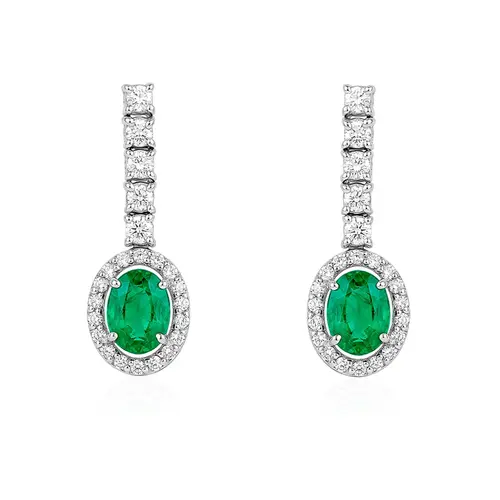 Par de Brincos Trabalhado de Ouro Branco com 46 Diamantes e Esmeraldas.