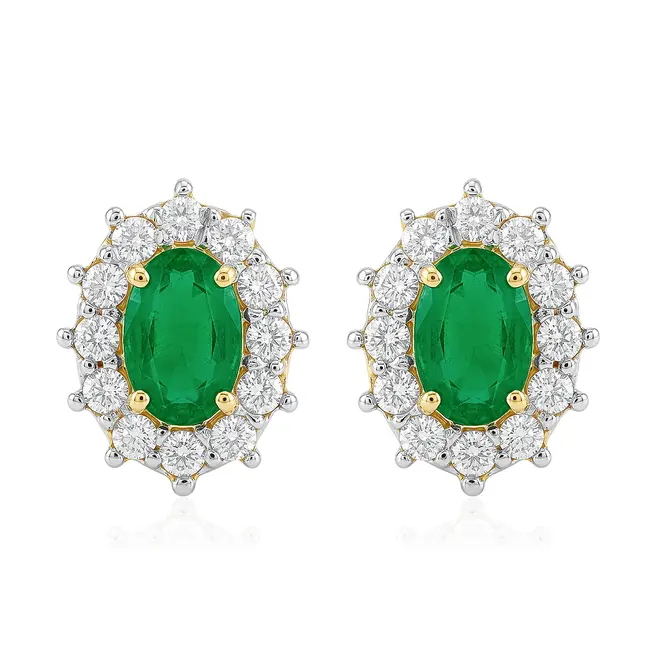 Par de Brincos de Ouro Amarelo com Diamantes e Esmeraldas totalizando 46 Pts.