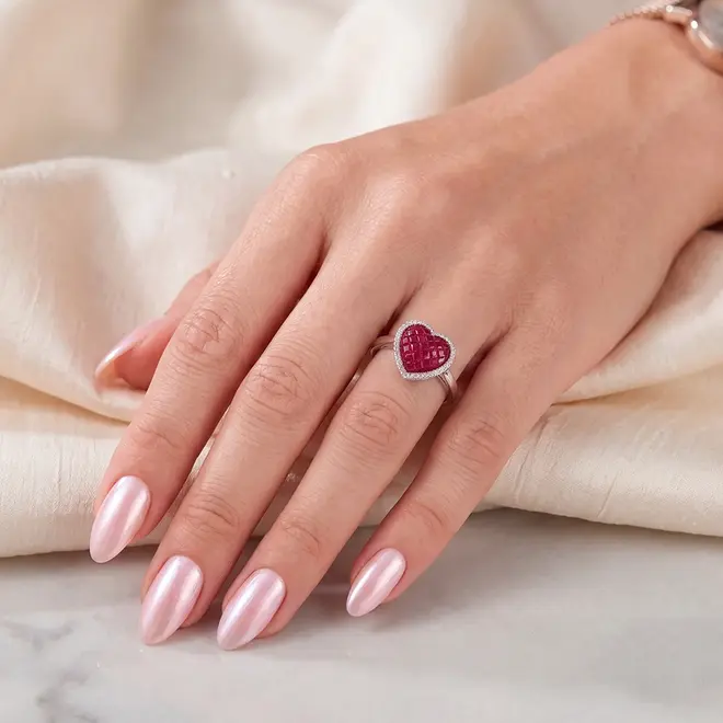 Anel Coração de Prata com Diamantes e Rubis