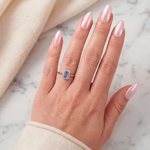 Anel de Ouro Branco com Diamantes e Tanzanita de 70 Pts