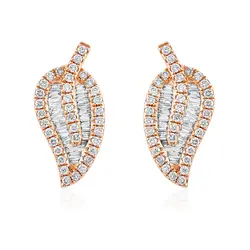 Par de Brinco Folha de Ouro Rose com Diamantes Totalizando 85 Pts.