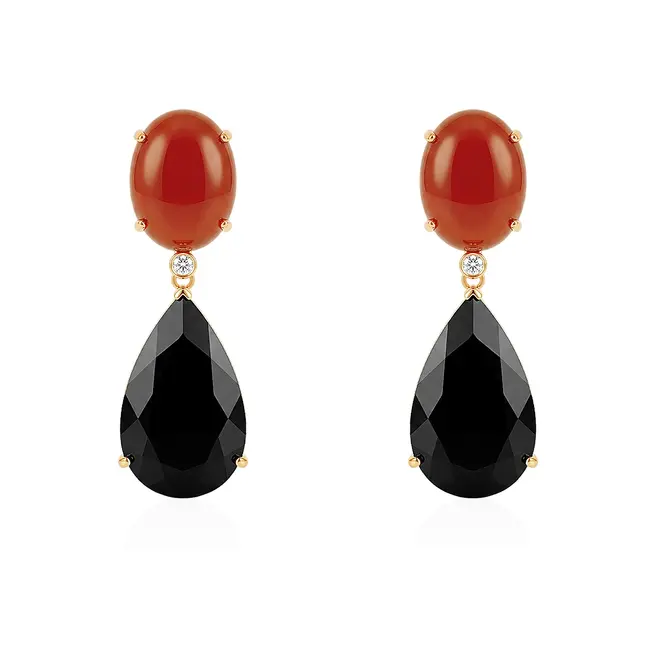 Par de Brincos Trabalhado em Ouro Amarelo Com Opala Negra e Coral Cabochon Laranja.